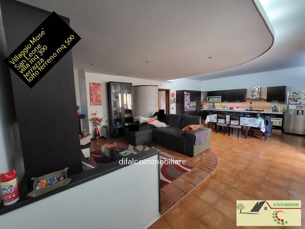 casa indipendente in vendita ad Agrigento in zona San Leone
