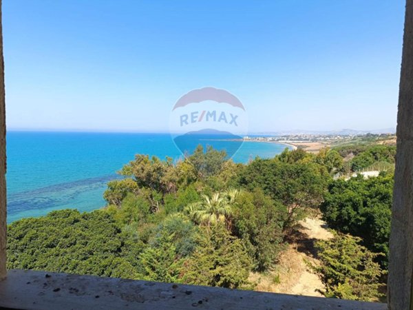 appartamento in vendita ad Agrigento in zona Zingarello