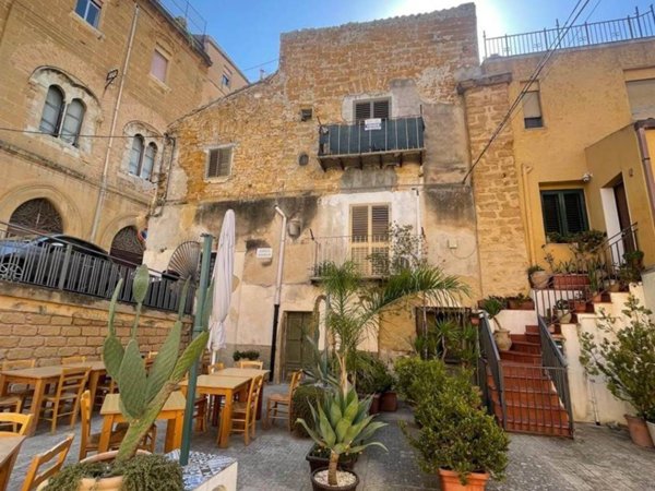 casa indipendente in vendita ad Agrigento in zona Centro Storico