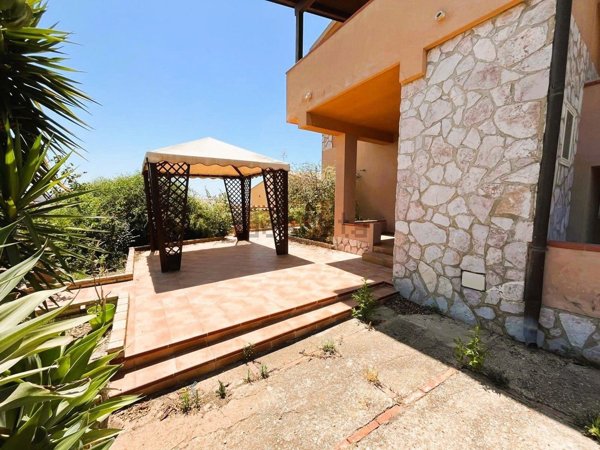 casa indipendente in vendita ad Agrigento in zona Centro Storico