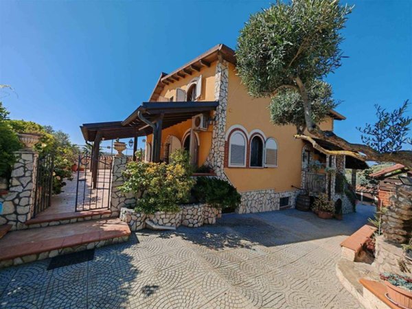 casa indipendente in vendita ad Agrigento in zona Villaseta