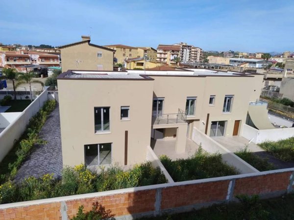 appartamento in vendita ad Agrigento in zona Villaseta