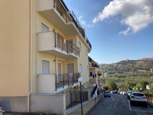 appartamento in vendita ad Agrigento in zona Giardina Gallotti