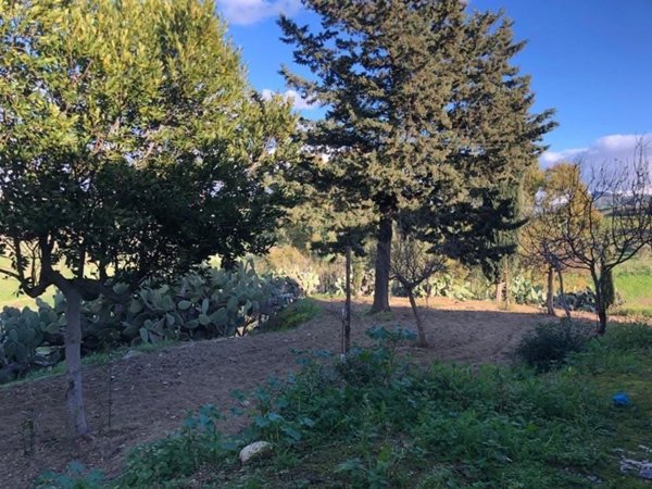casa indipendente in vendita ad Agrigento in zona Fontanelle