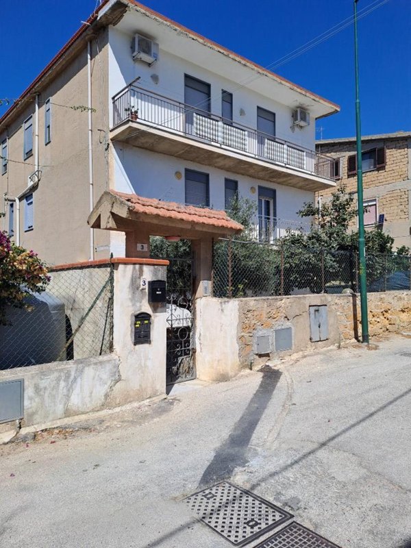 appartamento in vendita ad Agrigento in zona Villaggio Peruzzo