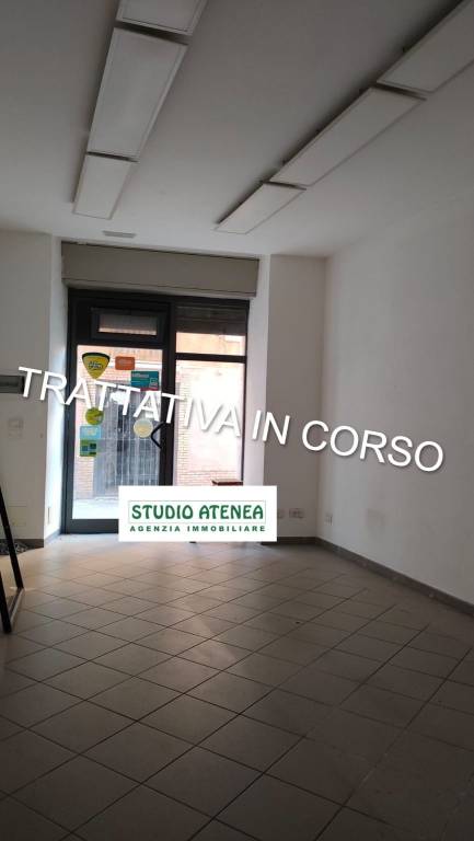 negozio in vendita ad Agrigento in zona Zingarello