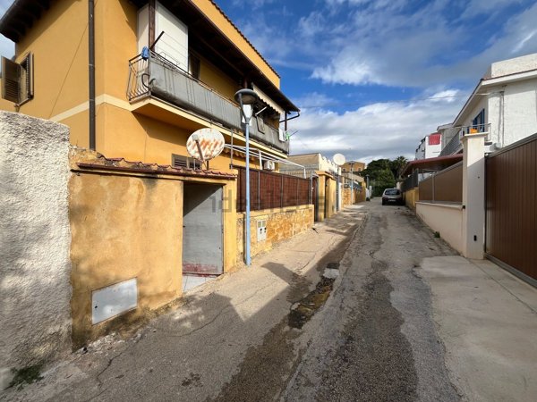 appartamento in vendita ad Agrigento in zona San Leone