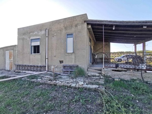 casa indipendente in vendita ad Agrigento in zona Montaperto
