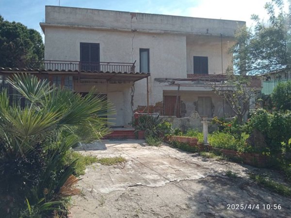 casa indipendente in vendita ad Agrigento in zona San Leone