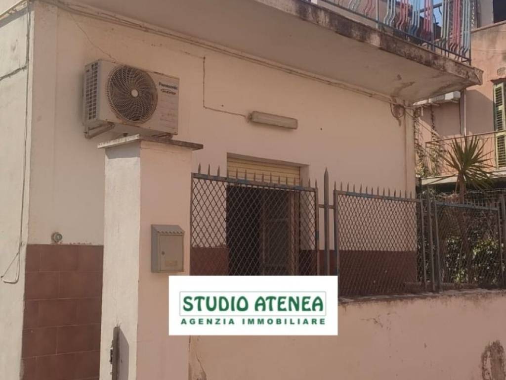 casa indipendente in vendita ad Agrigento in zona San Leone