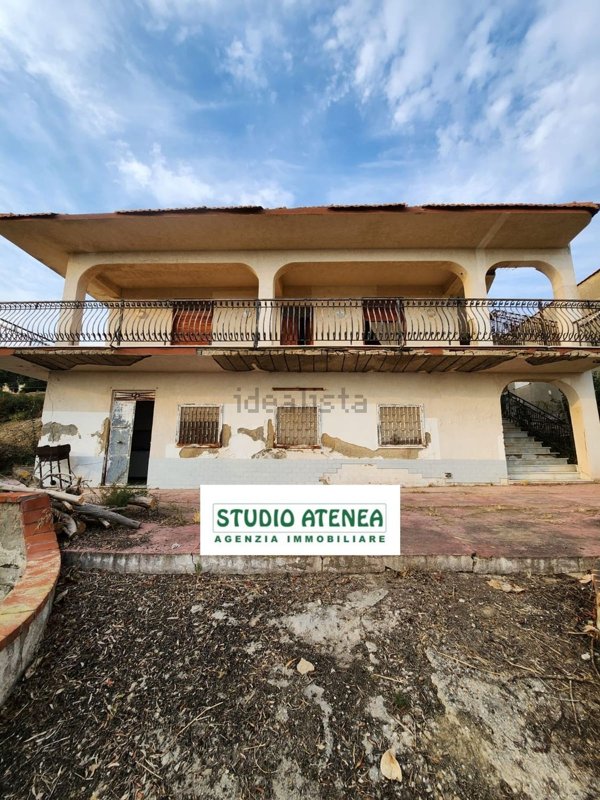 quadrivano in vendita ad Agrigento in zona Fiumenaro