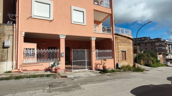 appartamento in vendita ad Agrigento in zona Quadrivio Spinasanta