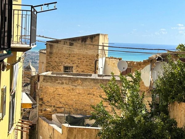 casa indipendente in vendita ad Agrigento in zona Centro Storico