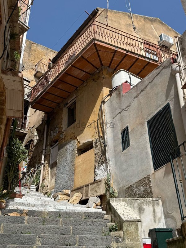 appartamento in vendita ad Agrigento in zona Centro Storico