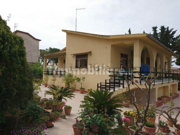 casa indipendente in vendita ad Agrigento in zona Villaggio Mosè