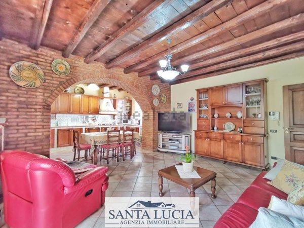 casa indipendente in vendita ad Agrigento in zona Fontanelle