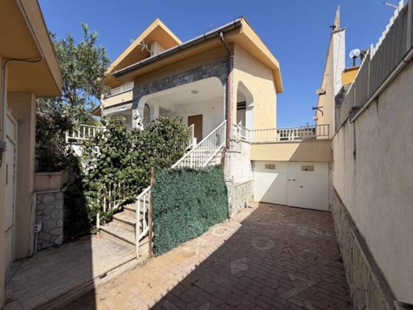 casa indipendente in vendita ad Agrigento in zona San Leone