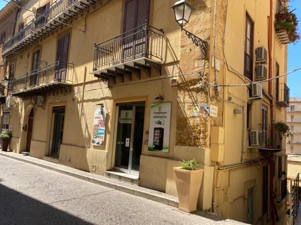locale commerciale in vendita ad Agrigento in zona Centro Storico