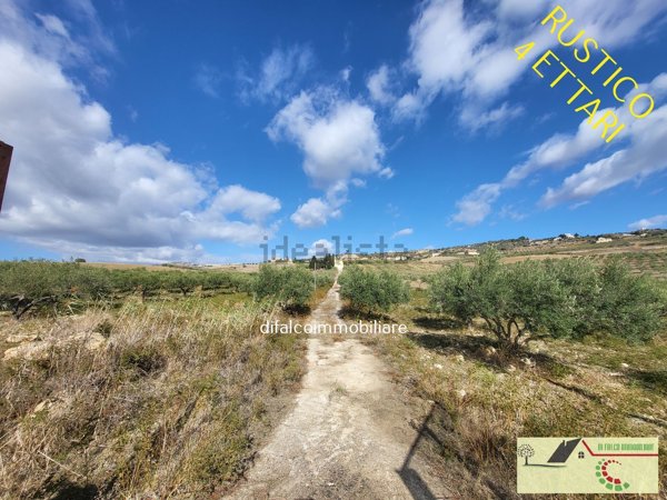 appartamento in vendita ad Agrigento in zona Montaperto
