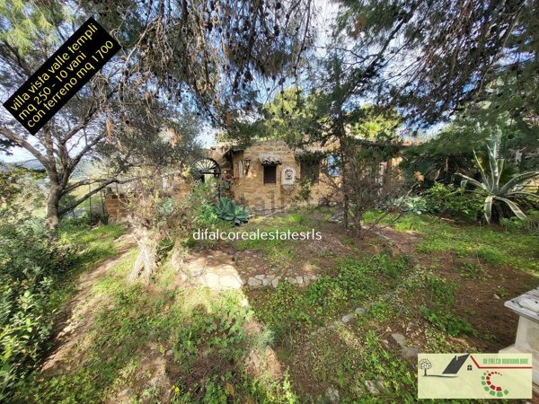 casa indipendente in vendita ad Agrigento in zona San Leone