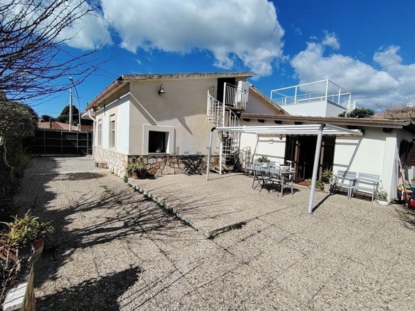 casa indipendente in vendita ad Agrigento in zona San Leone