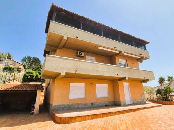 casa indipendente in vendita ad Agrigento in zona Centro Storico