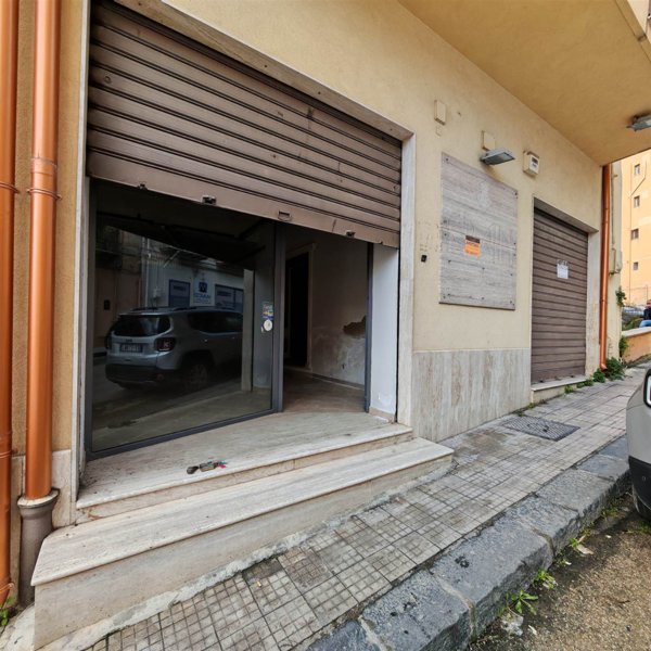 negozio in vendita ad Agrigento