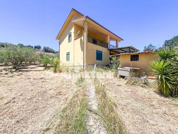 casa indipendente in vendita ad Agrigento in zona San Michele
