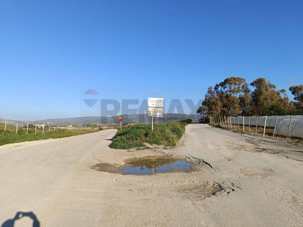 terreno agricolo in vendita ad Agrigento in zona Zingarello