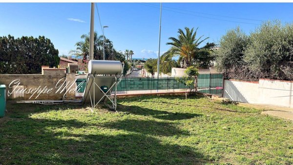 appartamento in vendita ad Agrigento in zona San Leone