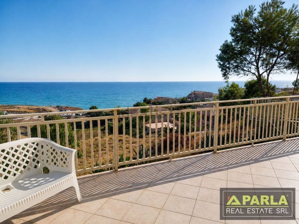 casa indipendente in vendita ad Agrigento in zona Zingarello