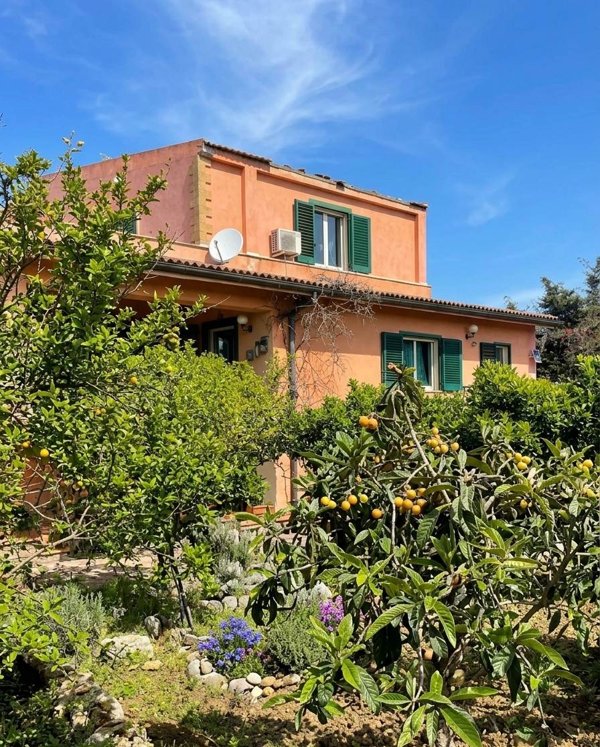 casa indipendente in vendita ad Agrigento in zona Villaggio Mosè