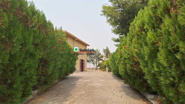 casa indipendente in vendita ad Agrigento in zona Quadrivio Spinasanta