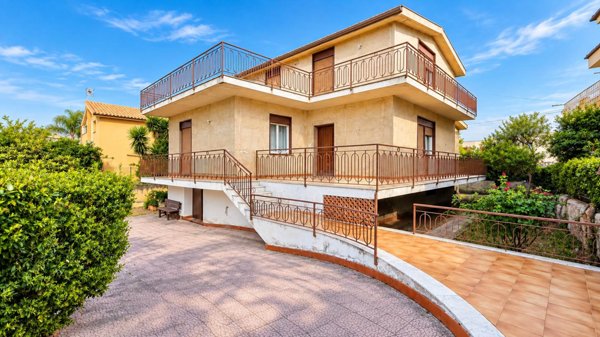 casa indipendente in vendita ad Agrigento in zona San Leone
