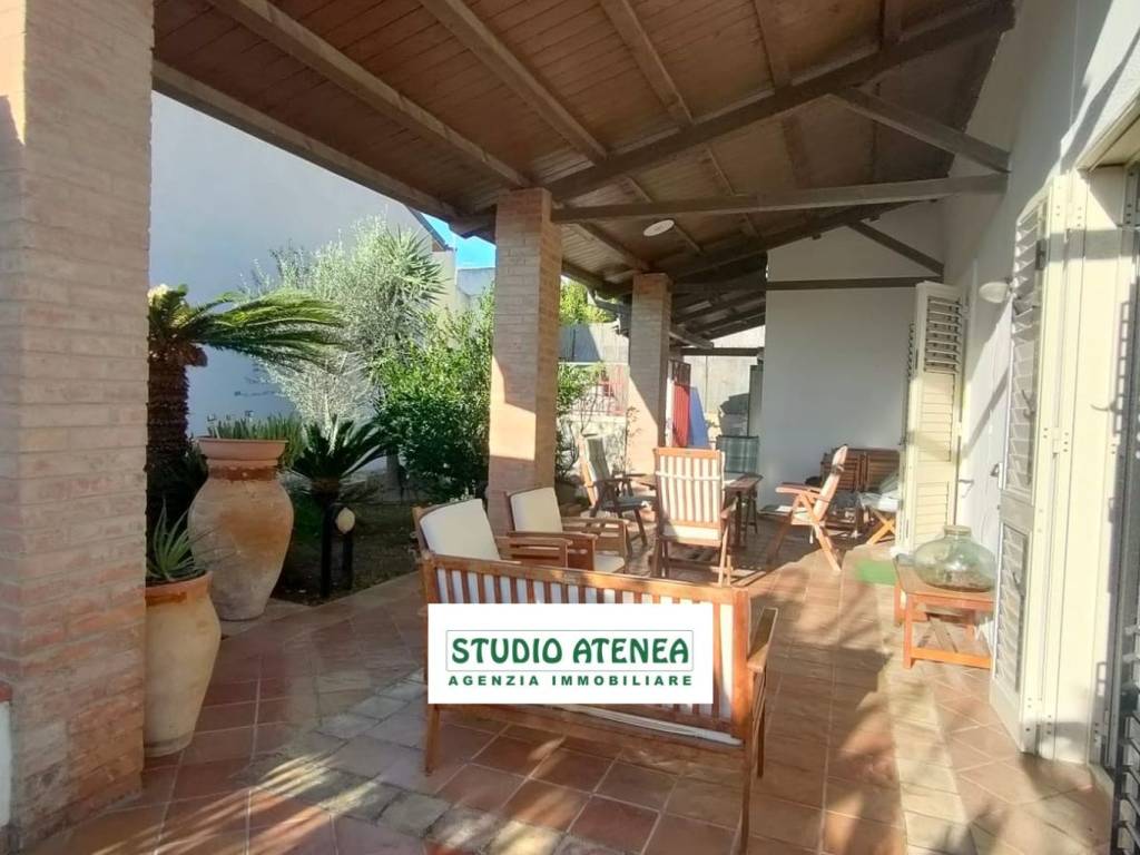 casa indipendente in vendita ad Agrigento in zona San Leone