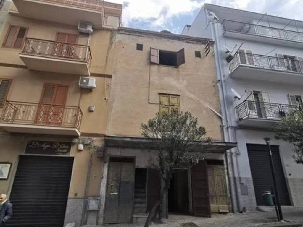 intera palazzina in vendita ad Alessandria della Rocca