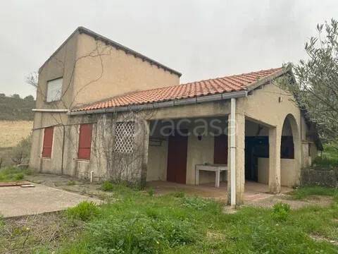 casa indipendente in vendita ad Alessandria della Rocca