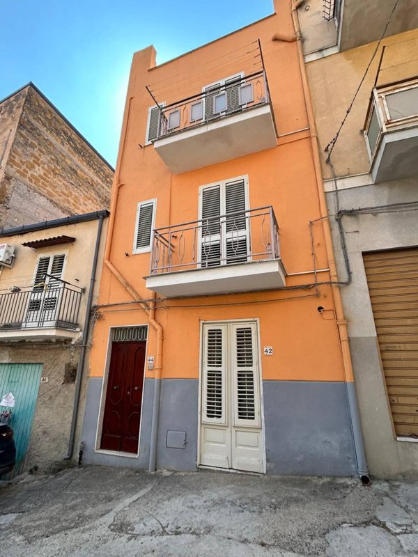 casa indipendente in vendita ad Aragona