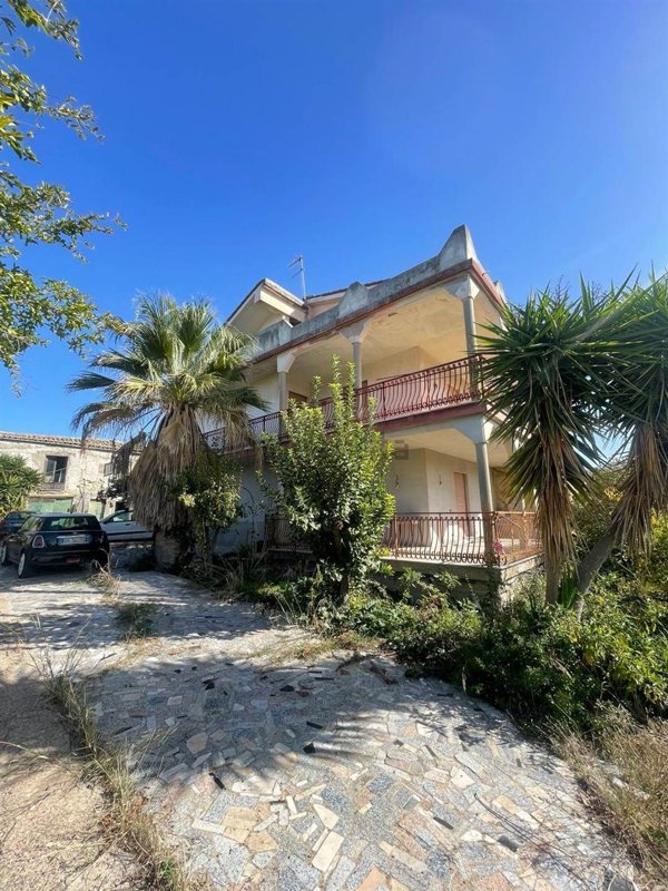 casa indipendente in vendita ad Aragona