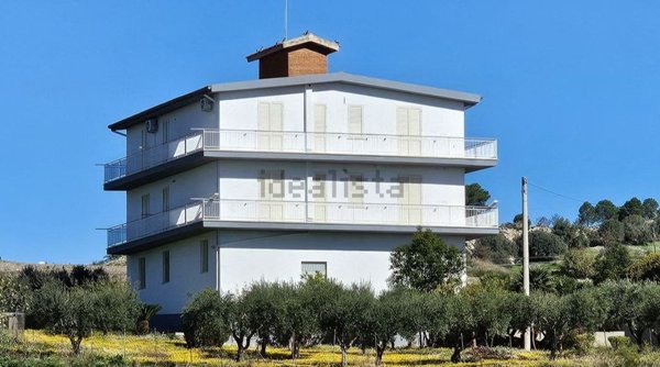casa indipendente in vendita ad Aragona
