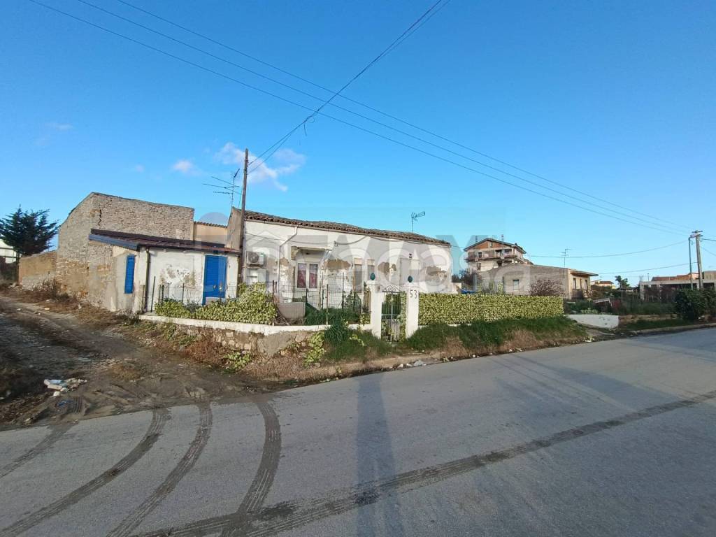 casa indipendente in vendita ad Aragona