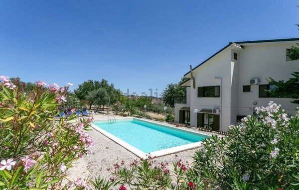 casa indipendente in vendita ad Aragona