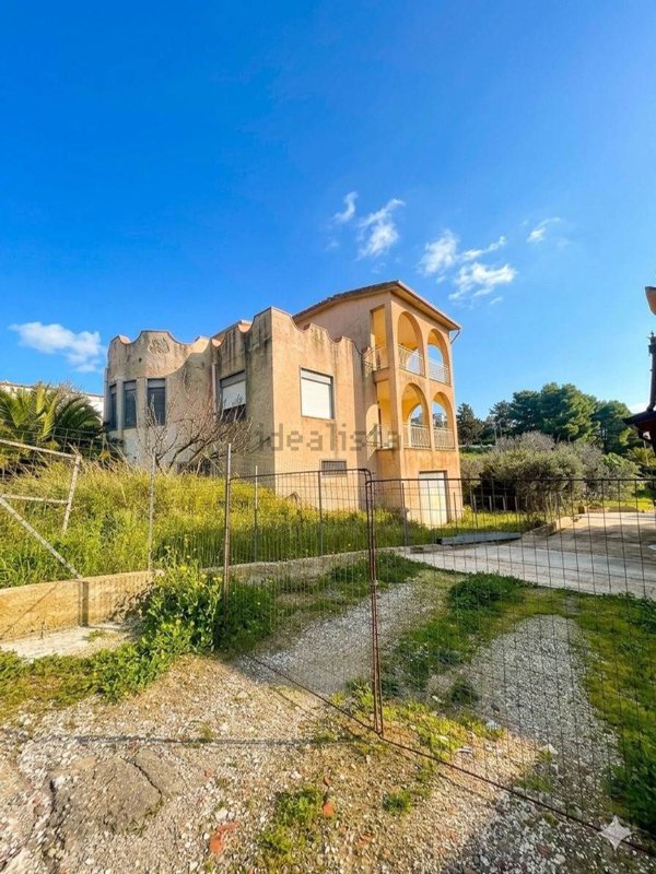 casa semindipendente in vendita ad Aragona