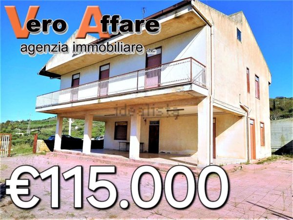 casale in vendita ad Aragona