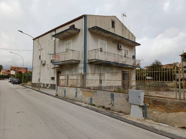 casa indipendente in vendita ad Aragona