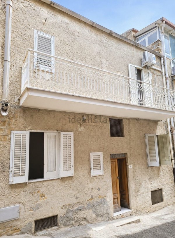 casa indipendente in vendita ad Aragona