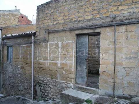 casale in vendita ad Aragona