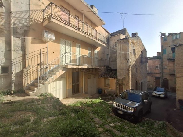 appartamento in vendita ad Aragona