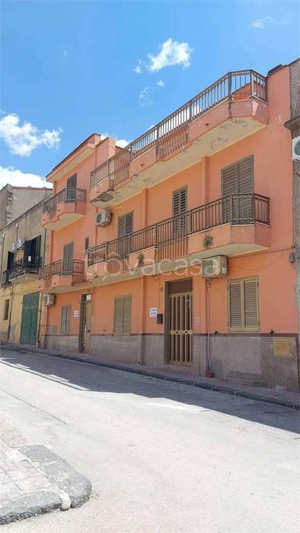 casa indipendente in vendita a Calamonaci