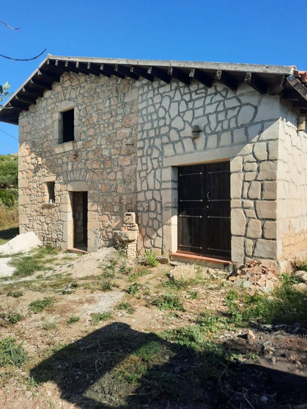 casa indipendente in vendita a Caltabellotta
